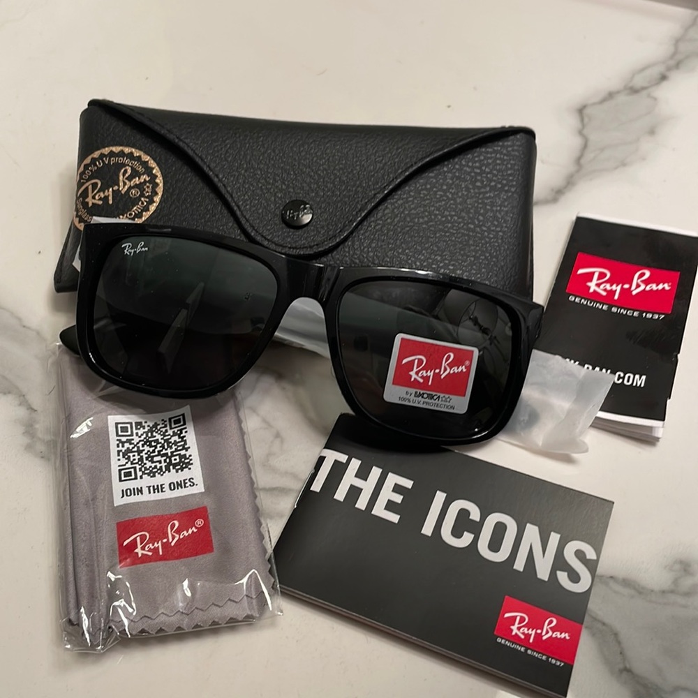 Ray Ban- JUSTIN CLASSIC NEW WITH TAGS